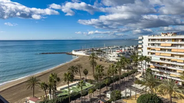 Mediterráneo 801, apartamento con vistas al mar