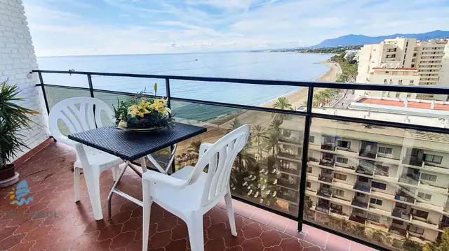 Skol 803, apartamento frente al mar