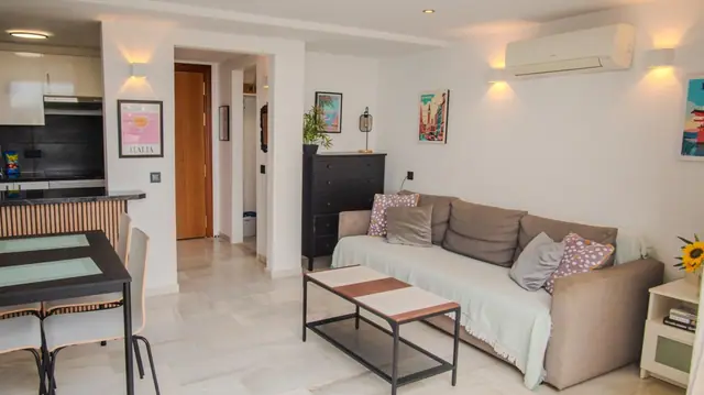 Skol 919A, apartamento frente al mar